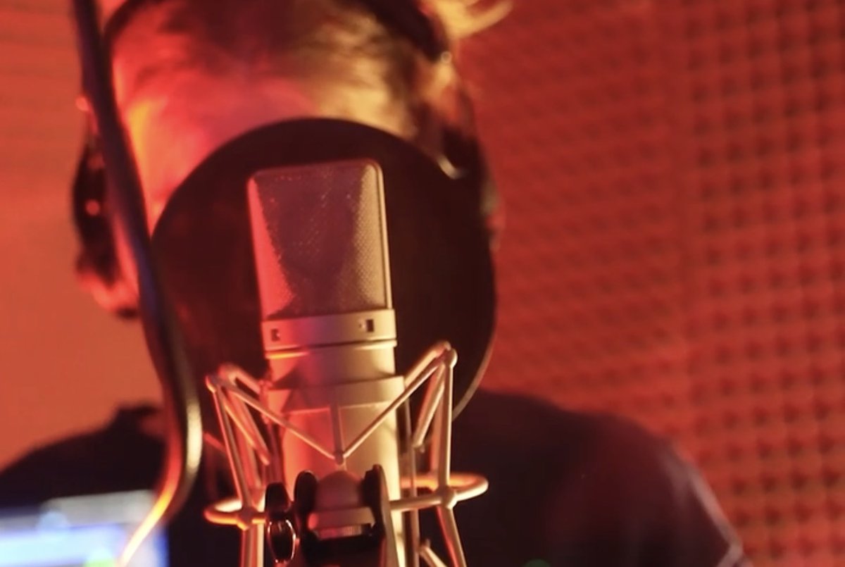 Gesangsaufnahme im Studio